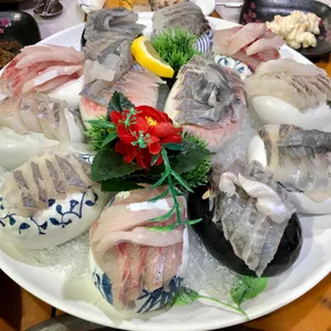 돌고래횟집 사진