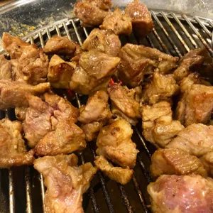 흥부골숯불돼지왕갈비 사진