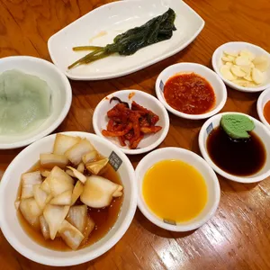철없는족발 사진