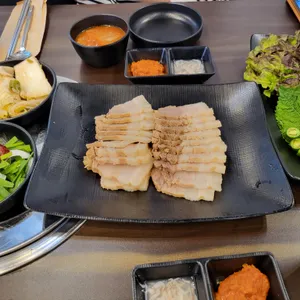 놀부보쌈족발 사진