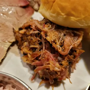 데니스 스모크하우스 리뷰 사진