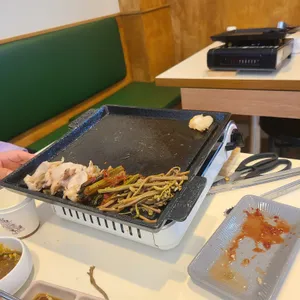 새돌집 사진