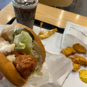 맘스터치 사진