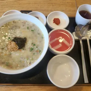 본죽 사진