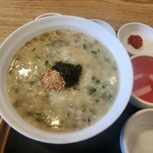 본죽 사진