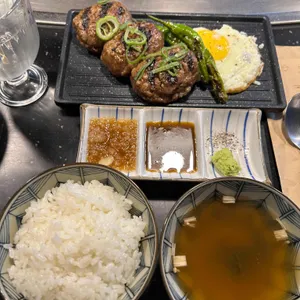우아하게 리뷰 사진