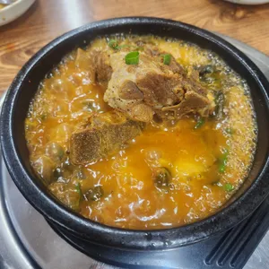 유가네 순대국밥 돼지국밥 사진