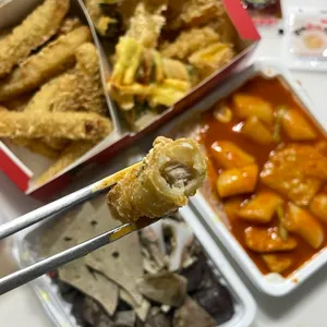 감탄떡볶이 사진