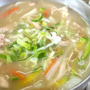 엄마손닭칼국수 사진