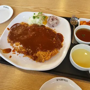 홍익돈까스 사진