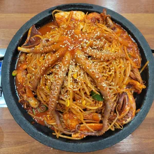 돌솟해물뼈찜 리뷰 사진