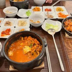 정찬 사진