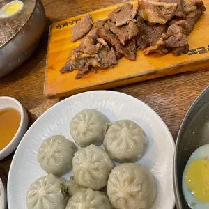 육쌈냉면 사진