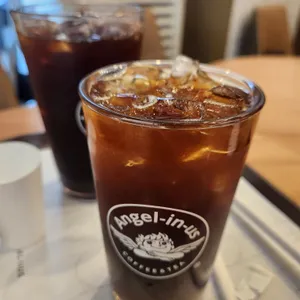 엔제리너스 사진