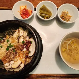 모랑해물솥밥 사진