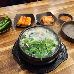 굴예찬 사진