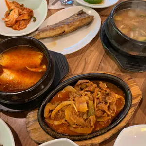 교산가마솥밥한상 사진