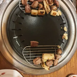 고기굽는남자 사진