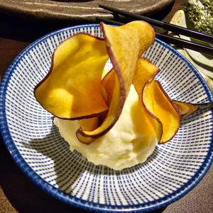 연 사진