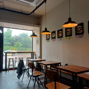 래빗홀 버거컴퍼니 리뷰 사진