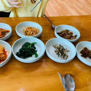 샘말식당 사진