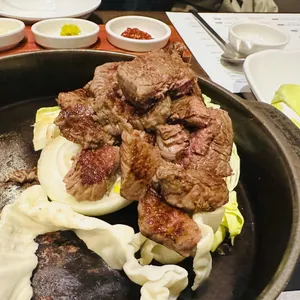 더미 사진