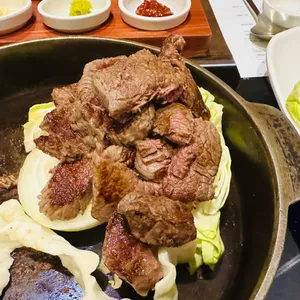 더미 사진