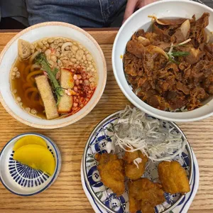 부엉이 식당 사진