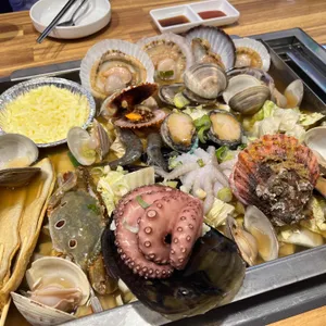 바다수퍼해물천하조개구이 사진