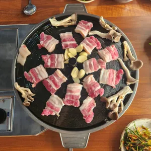 원조솥뚜껑삼겹살 사진