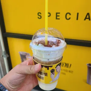 컴포즈커피 대표 사진