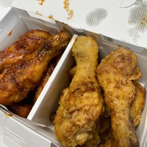 교촌치킨 사진