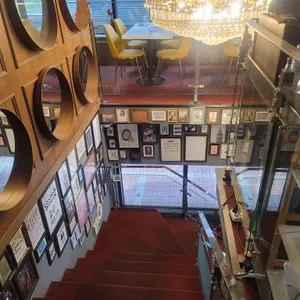 더유로피언 리뷰 사진