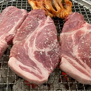 청담동 돼지갈비 생목살 사진