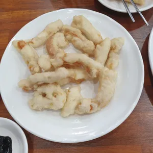 황금용 사진
