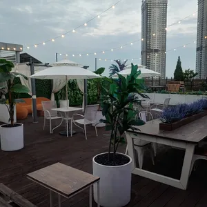 퍼플패치 카페 & 브런치 펍 리뷰 사진