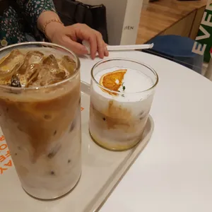 인더매스 시즌스 사진