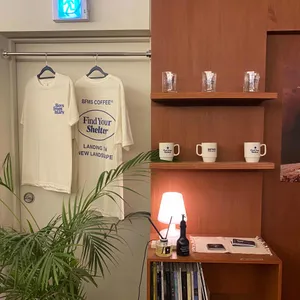 BOYS FROM MARS 리뷰 사진