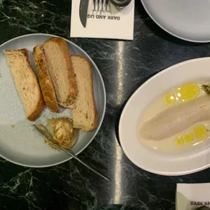 다크앤라이트 리뷰 사진