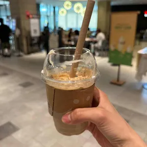 폴바셋 사진