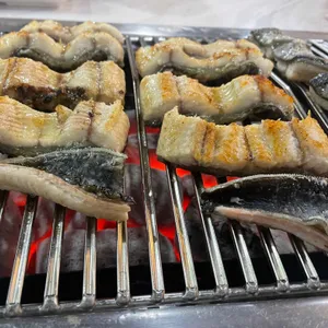 장어한판 사진