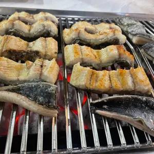 장어한판 사진