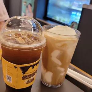 컴포즈커피 사진