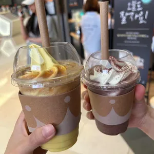 폴바셋 사진