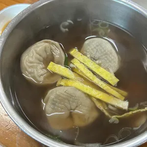 능이꿩만두국 사진