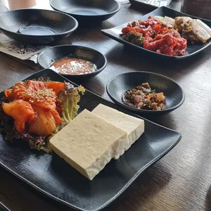 통큰솥뚜껑닭볶음탕&두부생각 사진