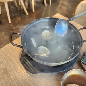 진지한 사진
