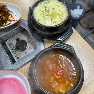 싹쓰리솥뚜껑김치삼겹살 사진