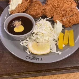 홍익돈까스 사진