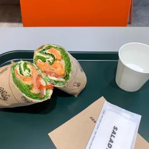 샐러디 사진